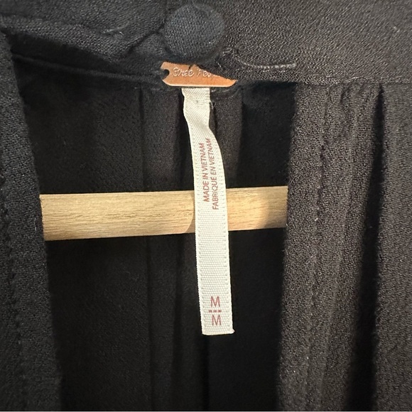 Free People | Black Little Bit Of Love Crochet Top Size Medium - Picture 10 of 13